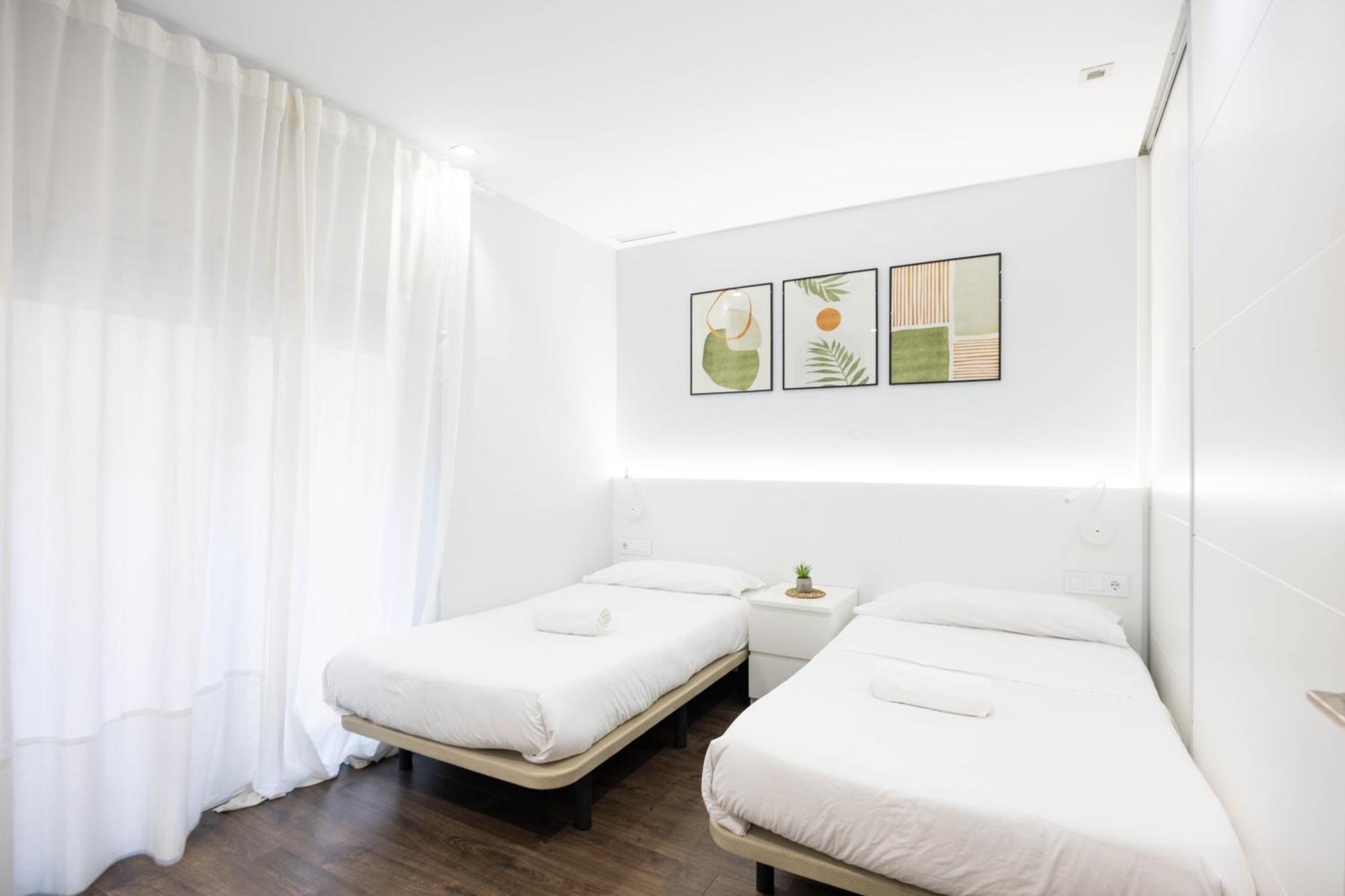 Apartamentos Turisticos Metropolis By Cartagenaspain ภายนอก รูปภาพ