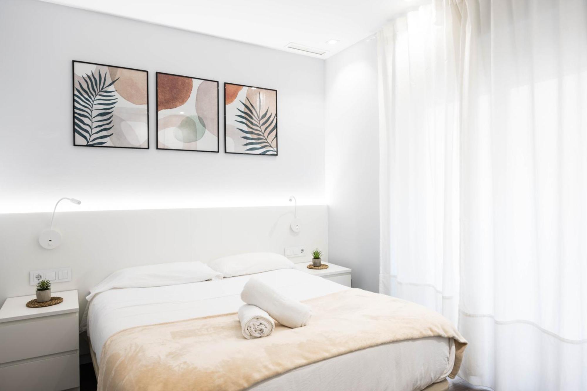 Apartamentos Turisticos Metropolis By Cartagenaspain ภายนอก รูปภาพ